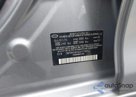 2016 Hyundai Elantra Value Edition z USA, uszkodzony, nr VIN 5NPDH4AE6GH774052